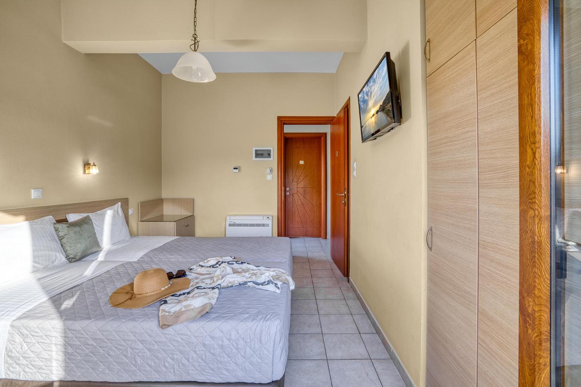 Platy Beach Hotel Bagian luar foto