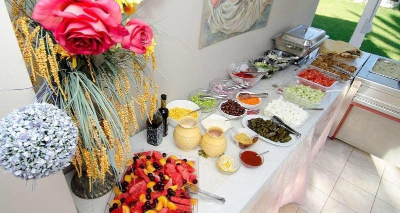 Platy Beach Hotel Bagian luar foto